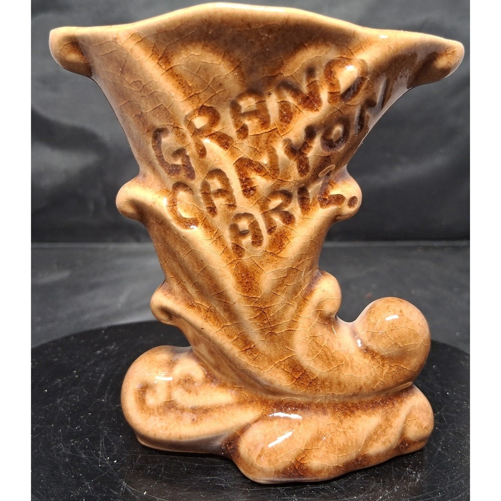 Vintage Dryden Pottery Grand Canyon Arizona Cornucopia Bud Vase Brown Glaze